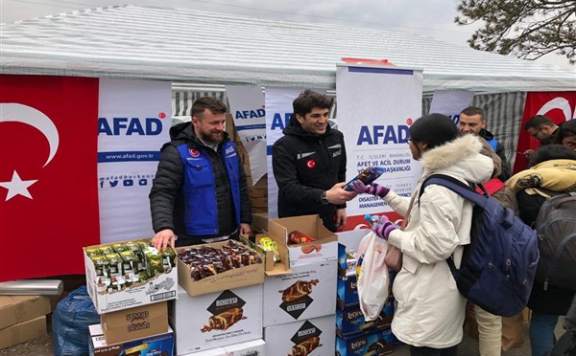  AFAD Ukrayna Halkına Yardım Dağıtıyor