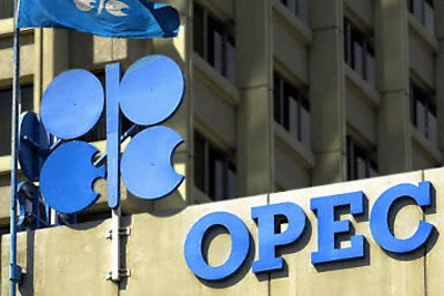 OPEC'İN PETROL ARZI NİSAN'DA DÜŞTÜ