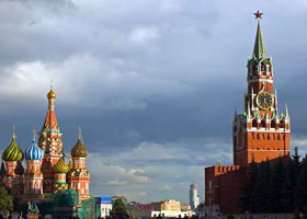 RUSYA'DA BORSALAR YÜZDE 15 DÜŞTÜ:İŞLEMLER DURDURULDU