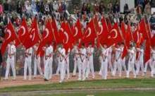 23 NİSAN ŞENLİKLERİNDE  PKK MARŞI