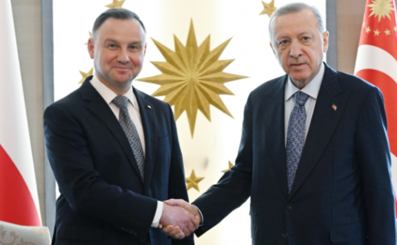 Erdoğan, Polonya Cumhurbaşkanı Duda ile Ortak Basın Toplantısı Düzenledi