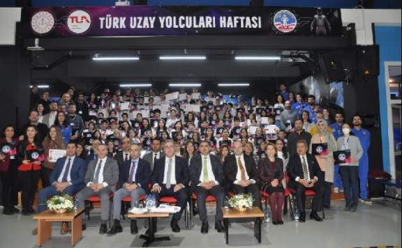 Türk Uzay Yolcuları Programı’na seçilen öğrenciler mezun oldu
