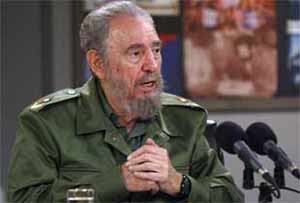 Fidel Castro,aşırı solculardan dert yandı